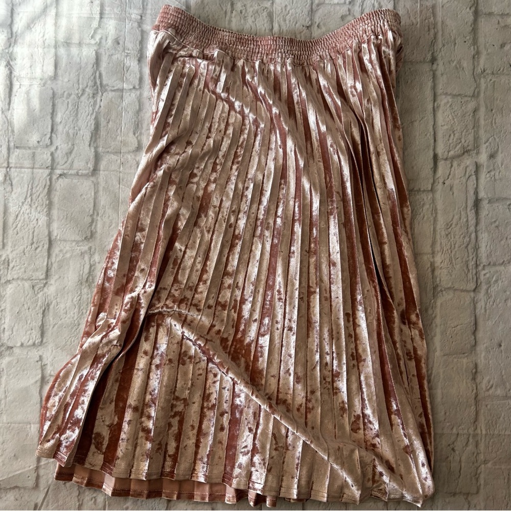 NWT Skirt